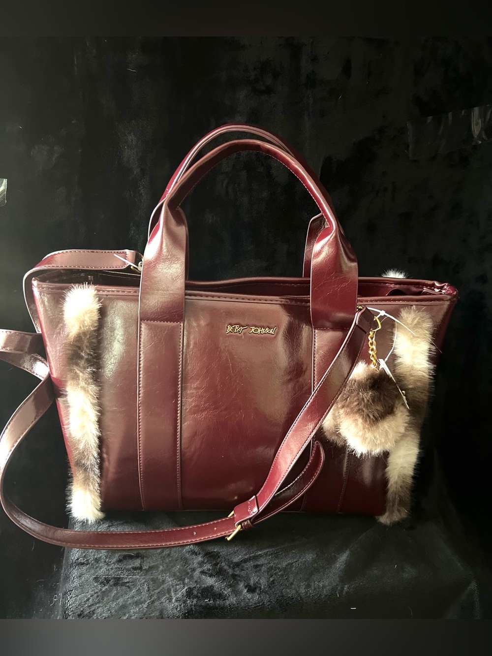 Betsey Johnson XOLUXE WINE/Cherry Patent Tote W/ Fur trim & fur coin pouch.-NWT